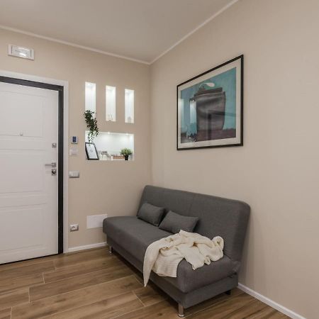The Best Rent - Modern Three-Bedroom Apartment A Few Steps From The Colosseum Екстериор снимка