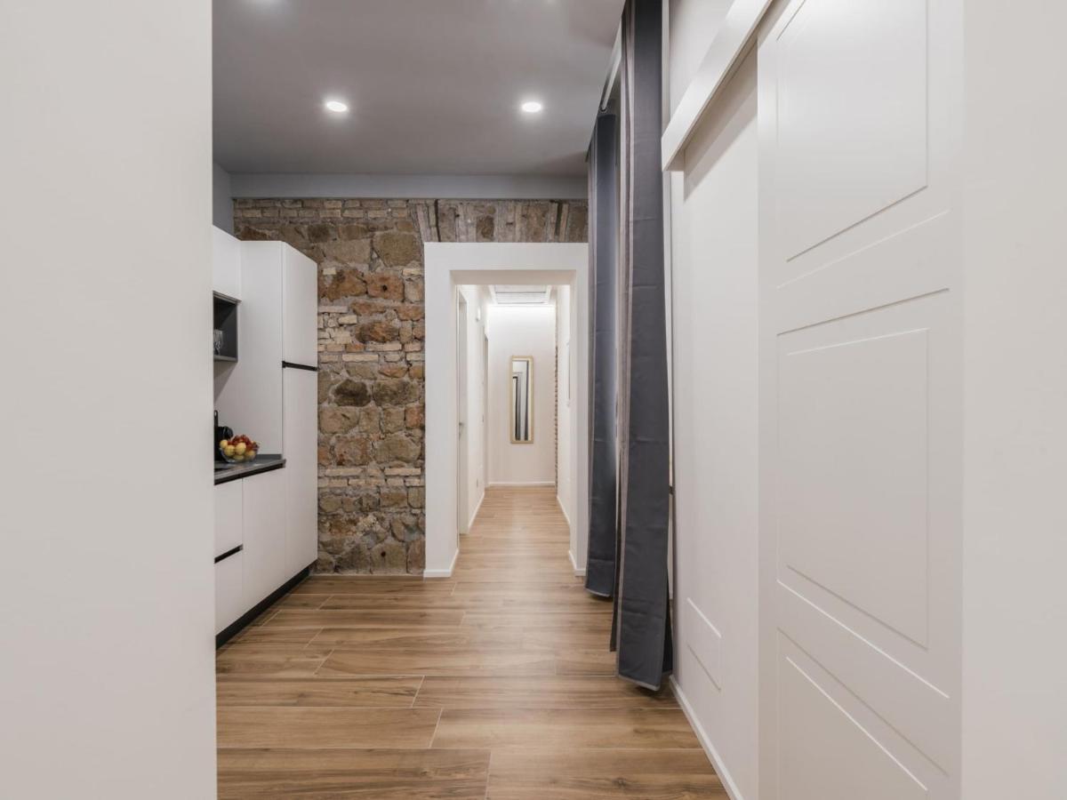 The Best Rent - Modern Three-Bedroom Apartment A Few Steps From The Colosseum Екстериор снимка