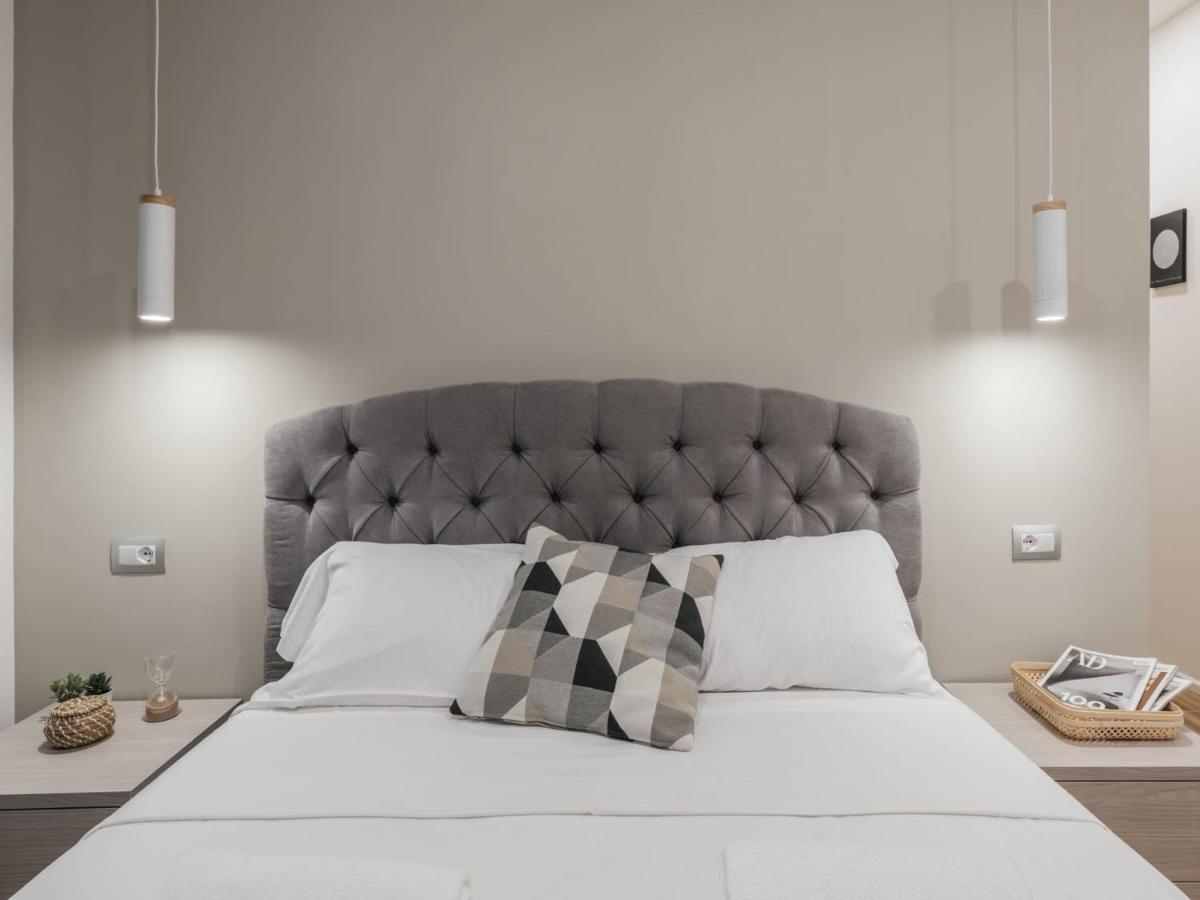 The Best Rent - Modern Three-Bedroom Apartment A Few Steps From The Colosseum Екстериор снимка